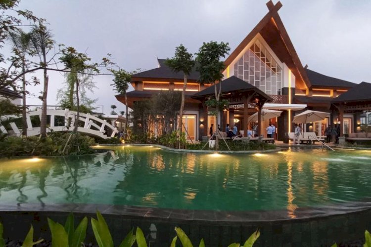 Clubhouse & Kolam Renang Penghuni